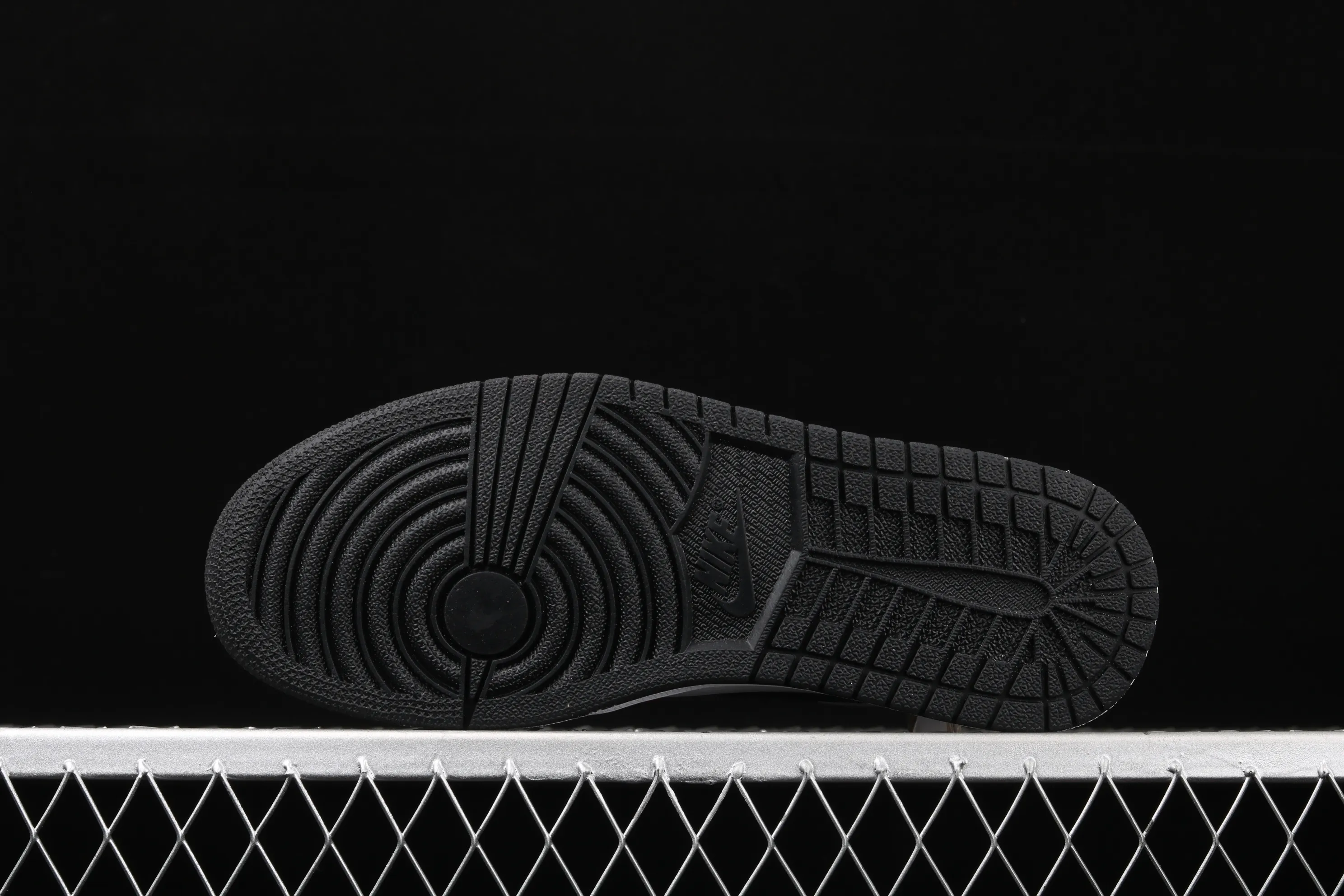 All categories Air Jordan Jordan series basketball shoes Air Jordan 1 High X version Air Jordan 1 WMNS "Satin Snake" AJ1 Joe 1 snake pattern Chicago CD0461-601